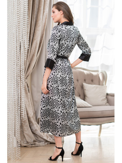  Жіночий довгий халат на гудзиках Мануелла 7129