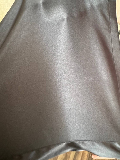 Жіночий шовковий халат чорний "Реджина" 3903-1 невеликий брак