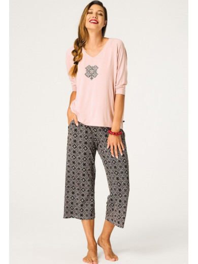 Жіноча піжама з бриджами Key 82789 з віскози