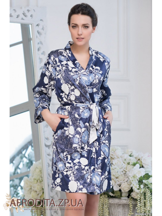 Короткий халат 